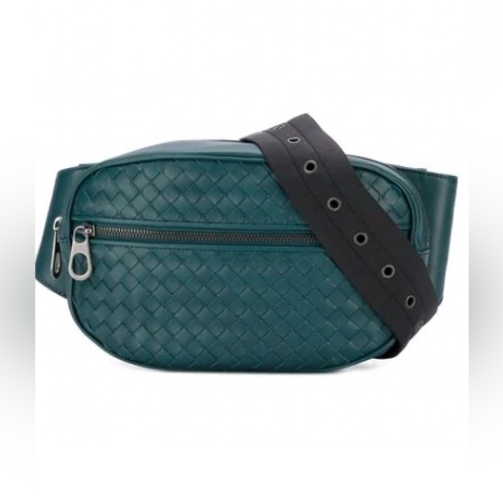 BNWT! Teal Leather Authentic Bottega Veneta Intrecciato Belt Bag